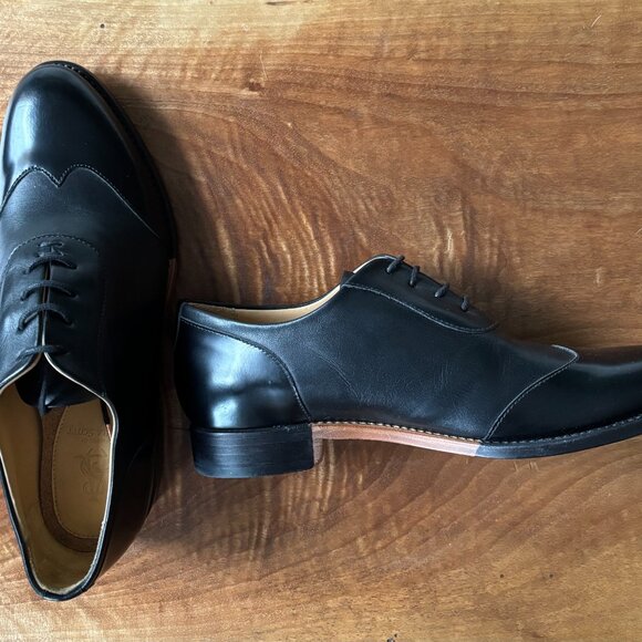 The Office of Angela Scott Mr. Evans Black Leather Wingtip Oxfords 37 - Picture 7 of 7